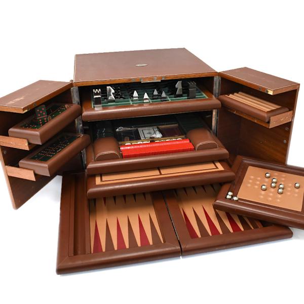 グッチ ボードゲーム カードゲーム セット チェス ポーカー ドミノ ボールソリティア バックギャモ...