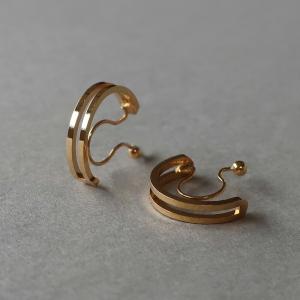 LONE ONES（ロンワンズ） ピアス フロウメダリオンスタッドピアス