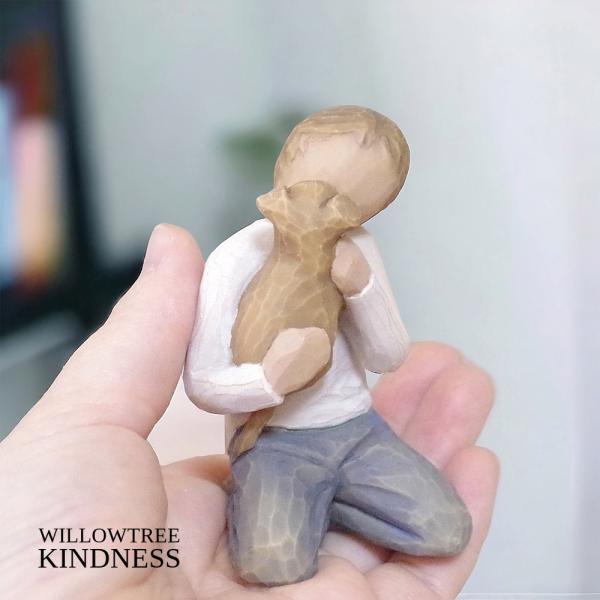 ウィローツリー メモリアルオブジェ　Kindness Boy　〜やさしさ〜　犬を抱いた男性 will...