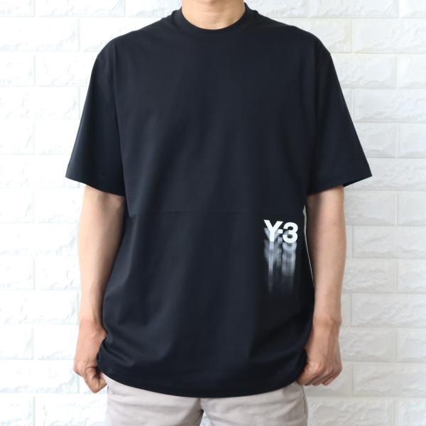 Y-3 ワイスリー Tシャツ メンズ ブラック 黒 ロゴT 半袖 グラフィックス ショートスリーブ ...