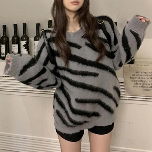 ゼブラ シャギー オーバーサイズ ニット プルオーバー トップス 長袖 ドロップショルダー 男女兼用...