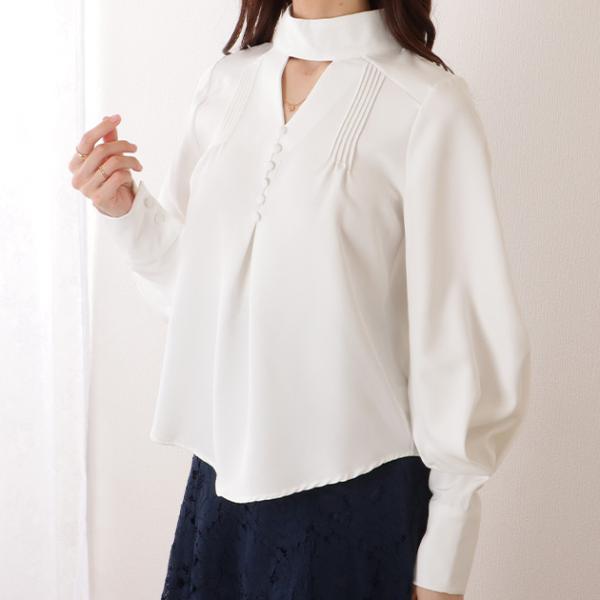 Vネック風 カットアウト ピンタック ディープカフス ブラウス 女性 レディース トップス シャツ ...