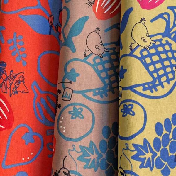 ムーミンMOOMIN×河東梨香(tona) 『おかしな果物 』綿麻キャンバス生地ファブリック オレン...