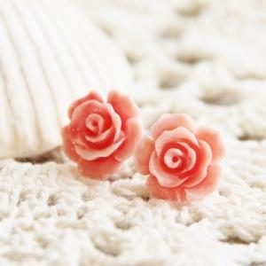 ピアス イヤリング サンゴ ローズ 深海 珊瑚 さんご ピンク レディース 女性 花 バラ 薔薇 フラワー メール便 送料無料