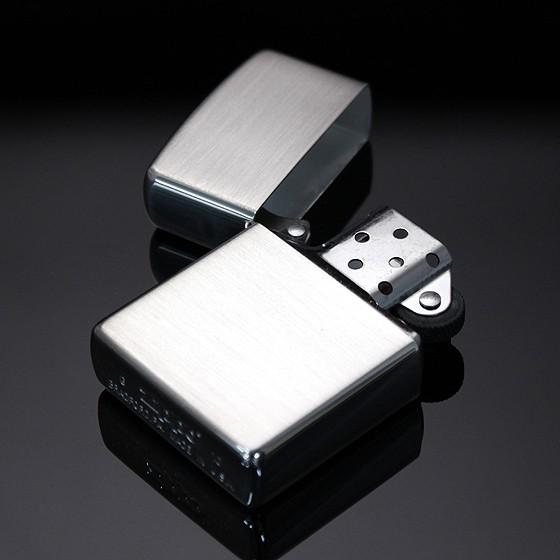 ZIPPO 高純度銀めっき100μ 200番 サテーナ 80002　正規品 銀めっき厚付け 年変化を...