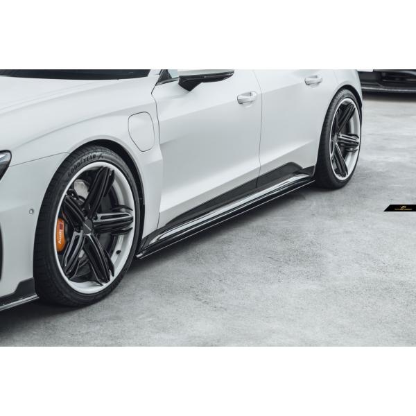 【FUTURE DESIGN】AUDI RS E-tron GT サイドスカート 本物DryCarb...