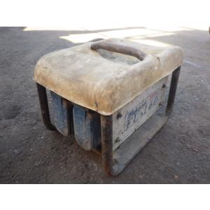 中古 激安 三笠 100V高周波インバーター FU-160 フレキシブルバイブレーター用 新でん