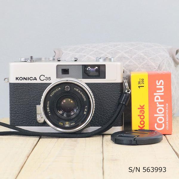 【中古】【保証付 】　コニカ　KONICA C35　初期型　S/N 600690（ケース・フイルム付...