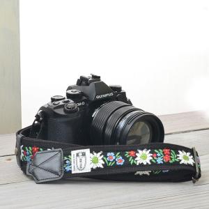 中古】【保証付 】 コニカ KONICA C35 FD S/N 203873（ケース