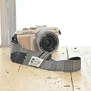 中古】【保証付 】 コニカ KONICA C35 EF S/N 486878（ケース