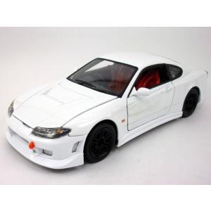 ミニカー Toyota Tacoma TRD Off-Road 2024 White 1/24 Mijo トヨタ 白