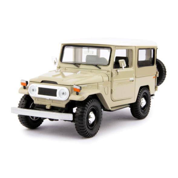 TOYOTA FJ 40 HT Beige 1/24 MOTORMAX 【全国送料無料】 トヨタ ラ...