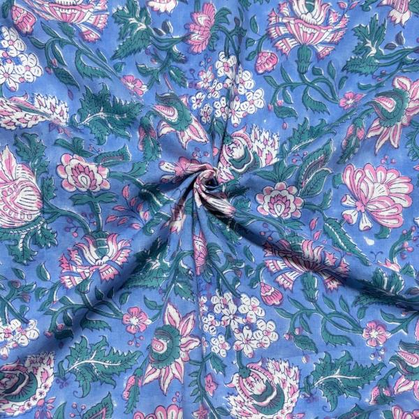 【50cm単位】ブルーホワイトピンクフラワー　インド　ハンドブロックプリント生地　テキスタイル コッ...