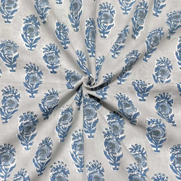【50cm単位】ペールグレーブルーグレースモールフラワー　インド　ハンドブロックプリント生地　テキス...