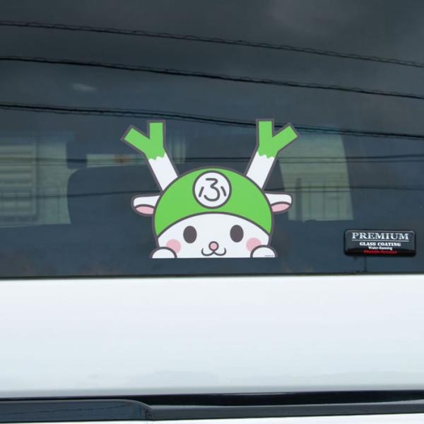 車からのぞくふっかちゃんステッカー【ふっかちゃんミュージアム（埼玉県深谷市） 送料別】【HZ】
