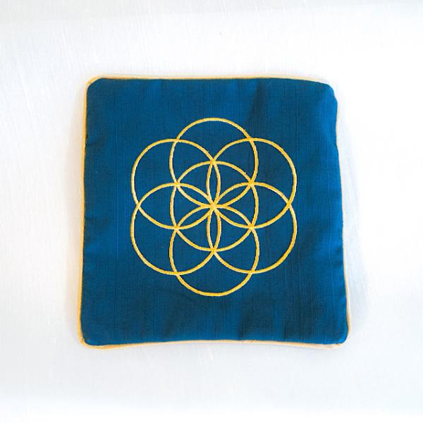 「瑠璃色」　浄座クリスタ Crystal Clear Cushion　さざれ　ミニ座布団　シードオブ...