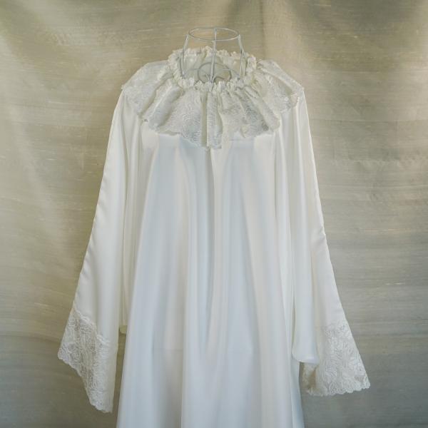 華羽織F　「純白」　セレモニードレス　レースが優雅な　エンディング　ドレス　シンプル　エレガント　お...