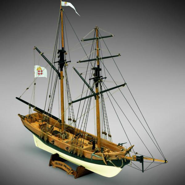 帆船模型キット ブラックプリンス　1/57