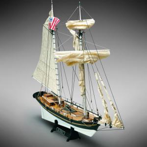 帆船模型キット ラトルスネーク 1/64 : 木製模型キットのマイクロ