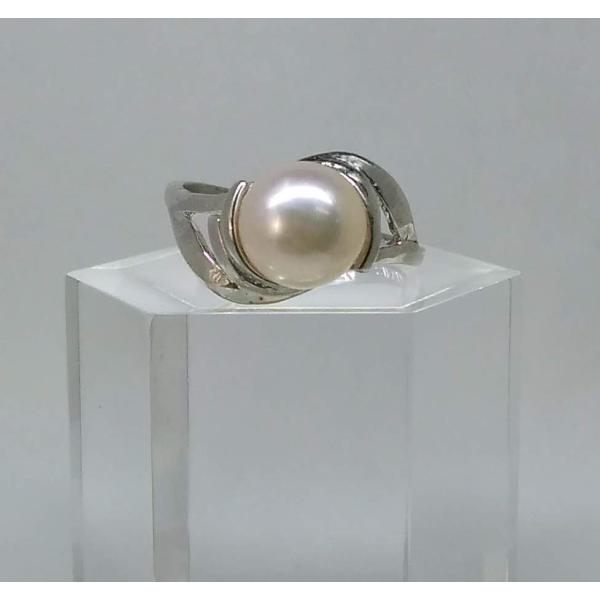 本真珠のシンプルな指輪（さざ波）　グリーンピンク　ギフト　誕生日　プレゼント　贈り物　シルバー　フォ...