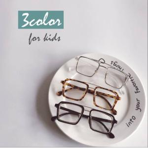 伊達メガネ キッズ ジュニア 子供用 女の子 男の子 ダテ眼鏡 スクエア 四角 べっ甲風 おしゃれ クール かわいい ファッション小物 だてめがね Zak 401 おとりよせ Com 通販 Yahoo ショッピング