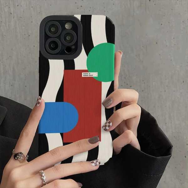 クリエイティブな色の幾何学模様の電話ケース レンズ保護 iPhone 15  14  13  12 ...