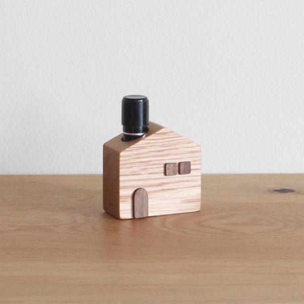 かわいい木のお家印鑑スタンド オーク 印鑑スタンド おしゃれ かわいい シャチハタ 印鑑ホルダー ハ...