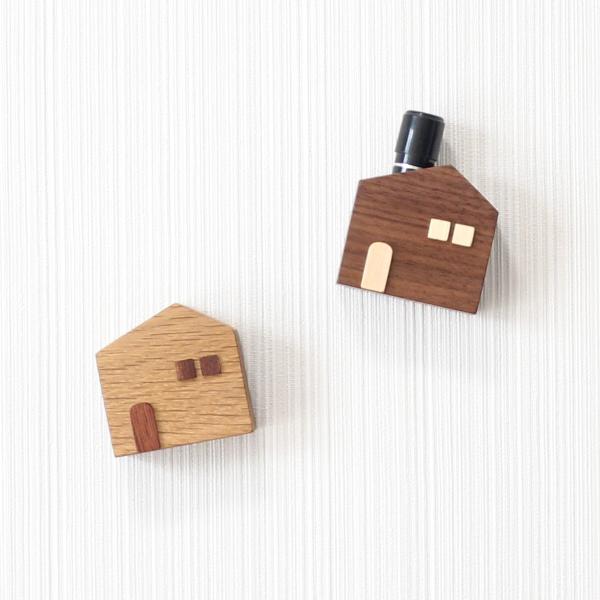 マグネットタイプ かわいい木のお家印鑑スタンド ウォールナット シャチハタ 印鑑ホルダー ハンコ立て...