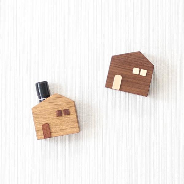 マグネットタイプ かわいい木のお家印鑑スタンド オーク シャチハタ 印鑑ホルダー ハンコ立て 玄関 ...