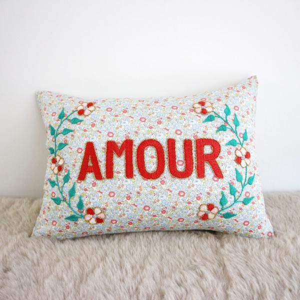 CSAO PARIS LIBERTY Betsy ベッツィ 刺繍 メッセージ クッション AMOUR...