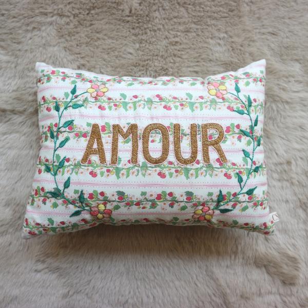 CSAO PARIS いちご ストロベリー 苺 刺繍 メッセージ クッション AMOUR アムール ...