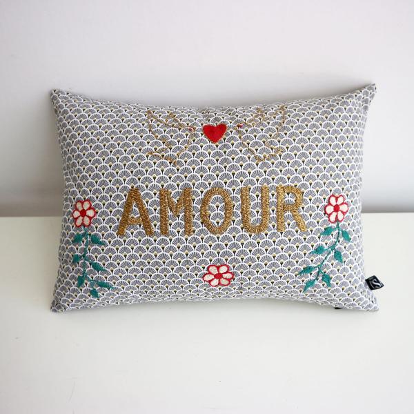 CSAO PARIS Eventails gris mfta 刺繍 メッセージ クッション AMOU...