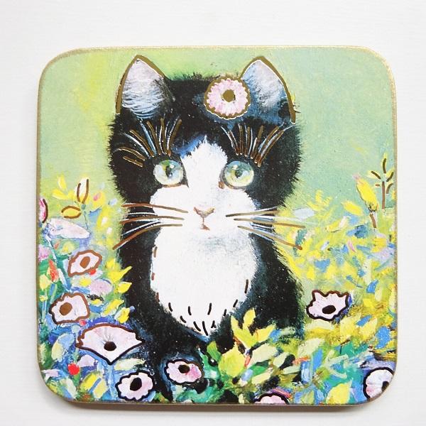 コルクコースター　ウィーンの猫　お花畑の黒白猫