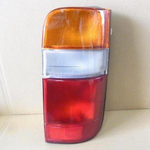 ハイエース 200系 右テールランプ 純正タイプ 社外 新品 [81550-26201
