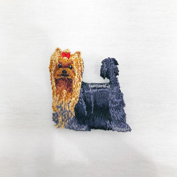 LM・エルム ブローチ ヨークシャテリア (ブラック&amp;タン)  /  立体刺繍アクセサリー DOG