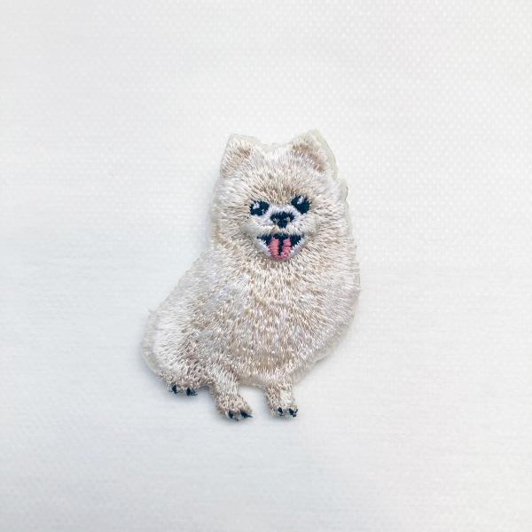 LM・エルム ブローチ ポメラニアン (ホワイト系)  /  立体刺繍アクセサリー DOG