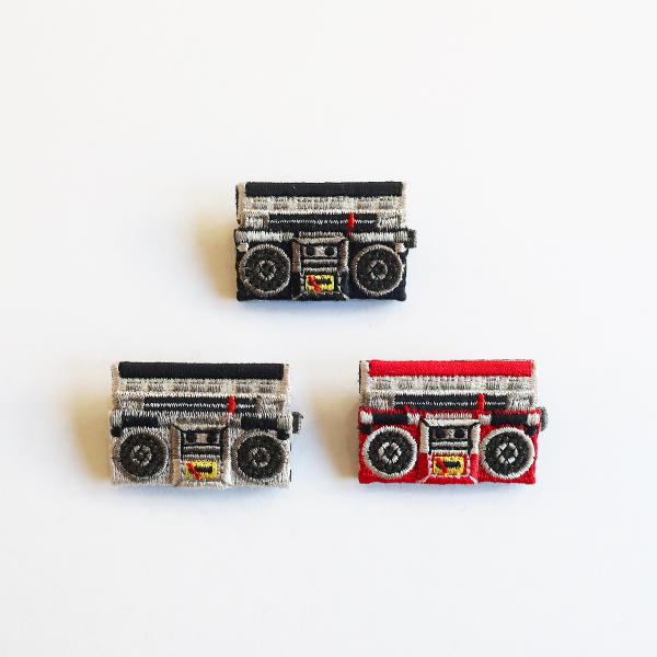 LM・エルム ブローチ ラジカセ  /  立体刺繍アクセサリー