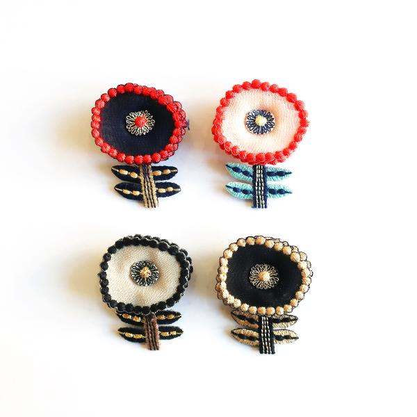 LM・エルム ブローチ ミナハナ  /  立体刺繍アクセサリー MINAHANA