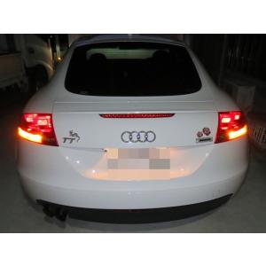 Audi（アウディ） 純正 テールランプ バルブホルダー 右側 TT/TTS/TTRS