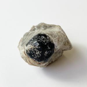 母岩付きアパッチティアーズ