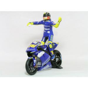 ● 1/12 ヤマハ 〓 YZR-M1 + フィギュア / V.ロッシ 2005 ドニントン優勝 〓 YAMAHA｜minicar-olive