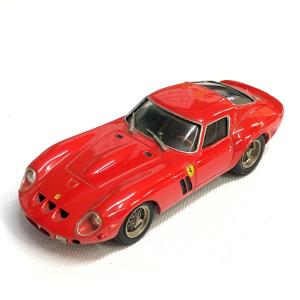 ミニチャンプス マキシチャンプス 1/43 アルファロメオ GTA 1300