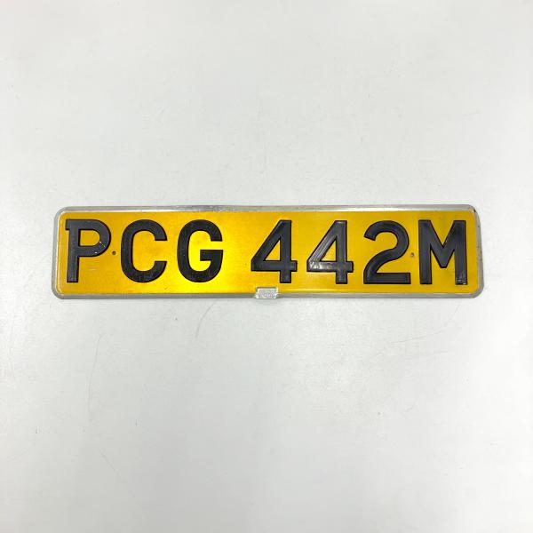 現品　英国ナンバープレート・PCG 442M