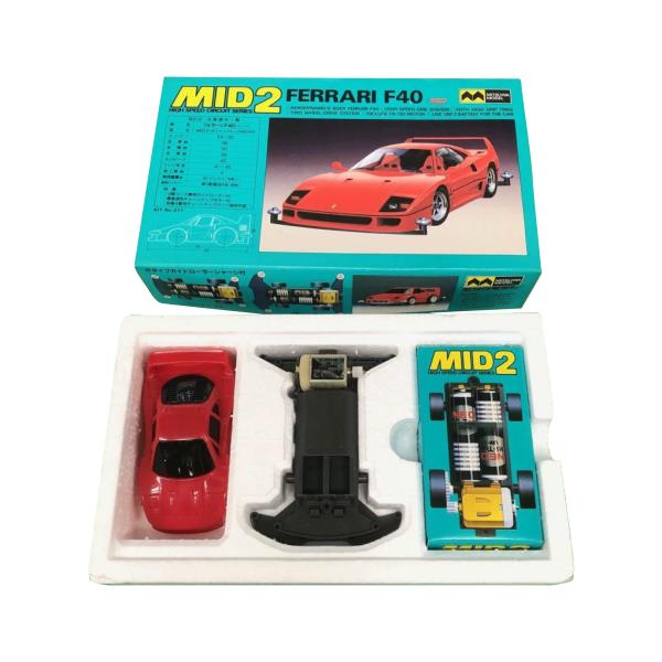 絶版　新品　ミツワモデル　MID2-211　フェラーリ　F40/RED　プラモデル