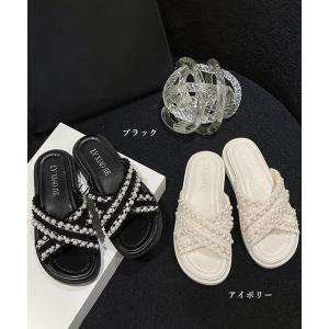 厚底サンダル パール付き クロスサンダルの詳細画像1