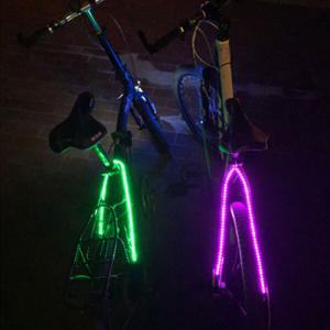 即納 LEDライト テープライト ネオン チューブライト テールランプ テールライト ライト チューブ 防水 警告灯 フレームライト 事故防止 電池