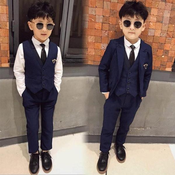 【特価】フォーマル 子供スーツ 男の子 紺色 入学式 卒業式 七五三 発表会 スーツ 子供服 4点セ...