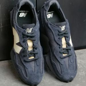 ニューバランス NEWBALANCE スニーカー...の商品画像