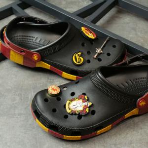 クロックス crocs サンダル グリフィンドール クラシッククロッグ 210553-90HQ4 Harry Potter Gryffindor Classic Clog 靴 ハリーポッターMulti 正規取扱店