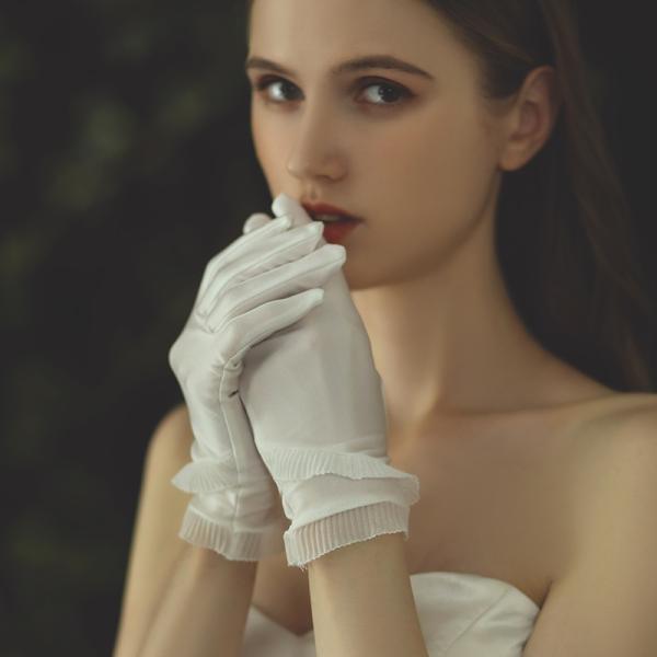 ウエディンググローブ ショートグローブ ウェディング手袋 ブライダル 結婚式 花嫁 二次会 披露宴 ...